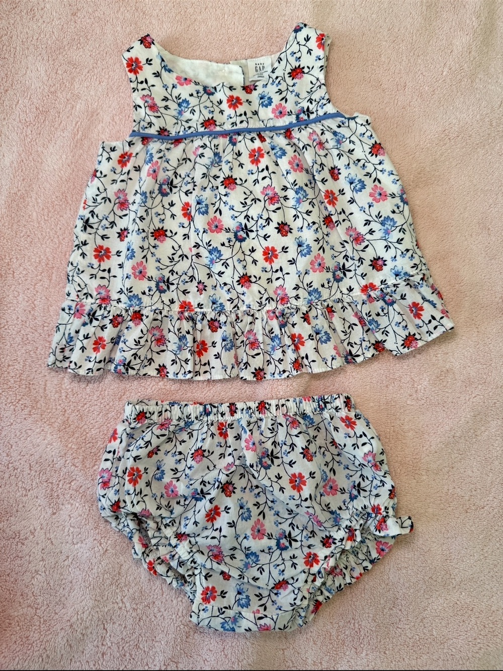 Baby Gap Girls Floral Top & Bloomer Set 12-18M 🌸